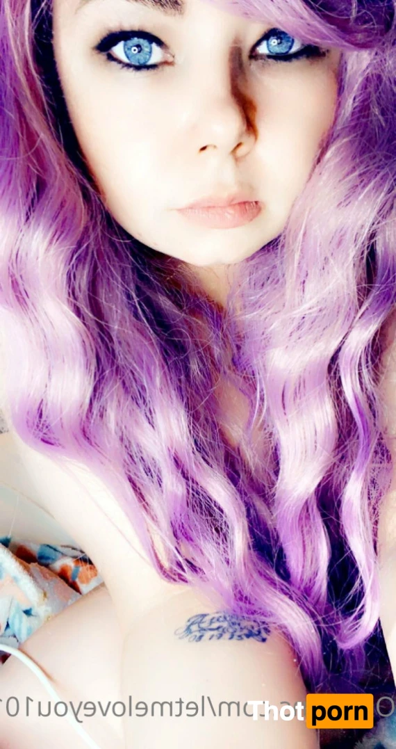 Lovegiantess 14319255