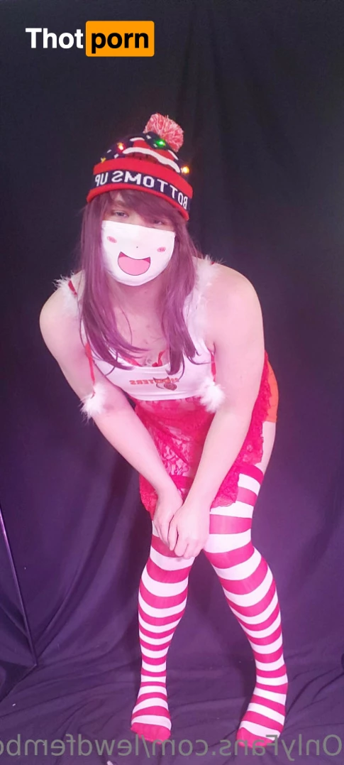 Lewd Femboy Airhead 10570882