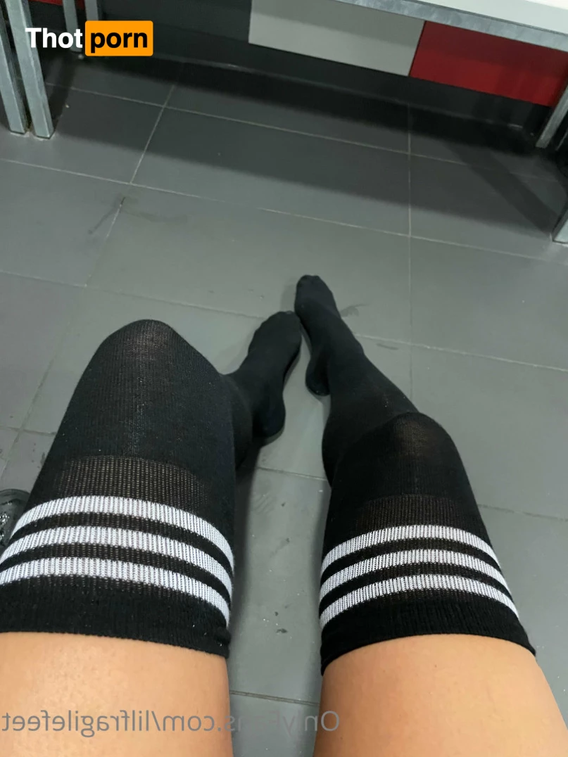 LilFragileFeet 7200348