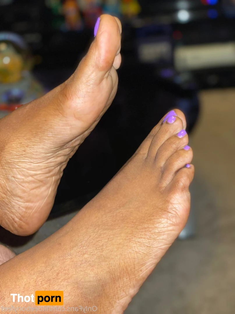 Littleebonyfeet 7363046