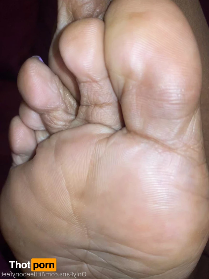 Littleebonyfeet 7363096