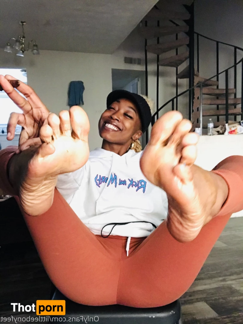 Littleebonyfeet 7363191