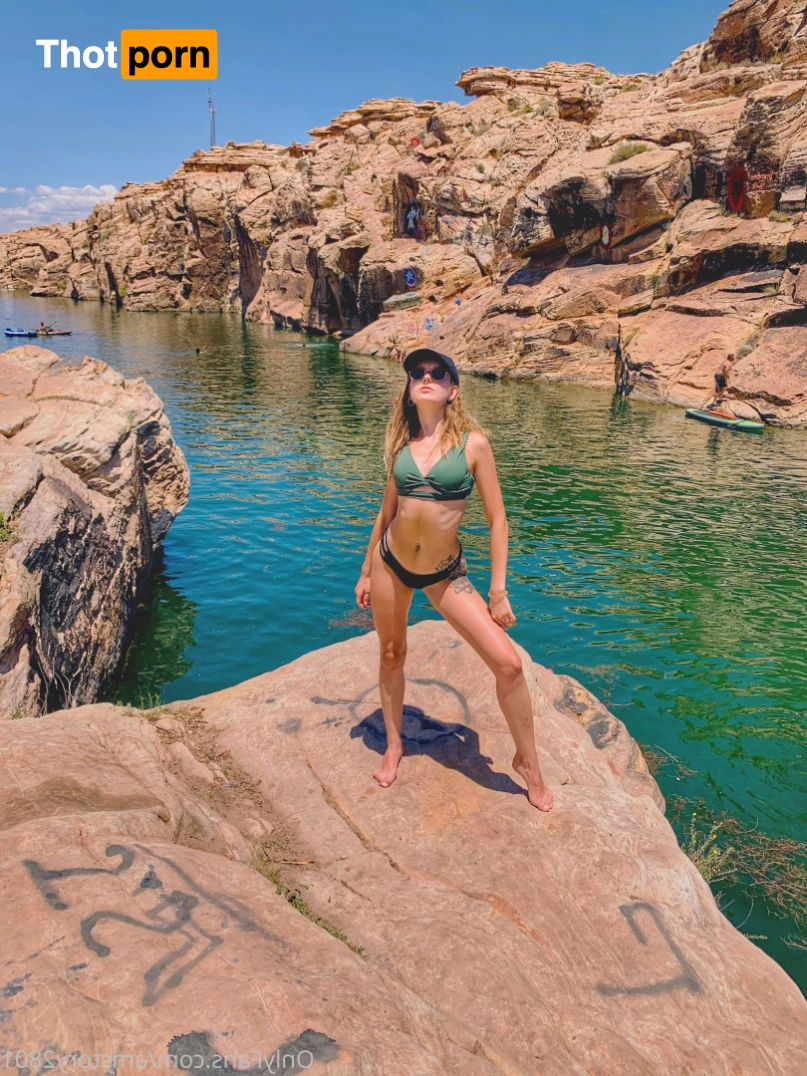 Dancing with Liv 6940656