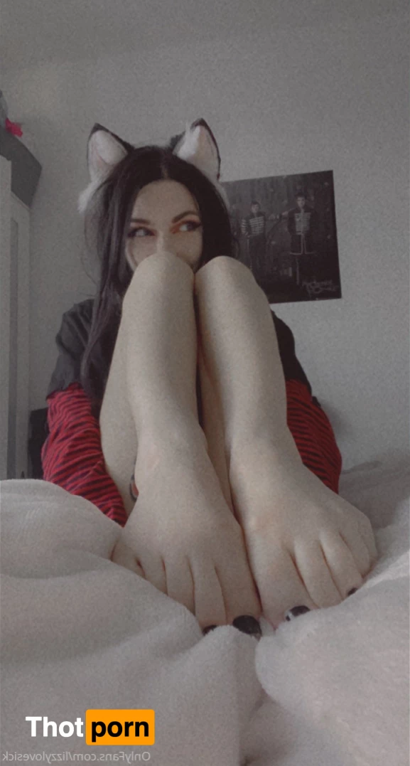 Lizzy Lovesick💕🐰 6508884