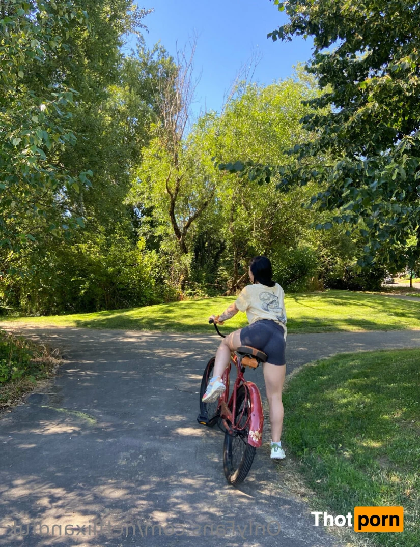 College freshman 😜 10468252