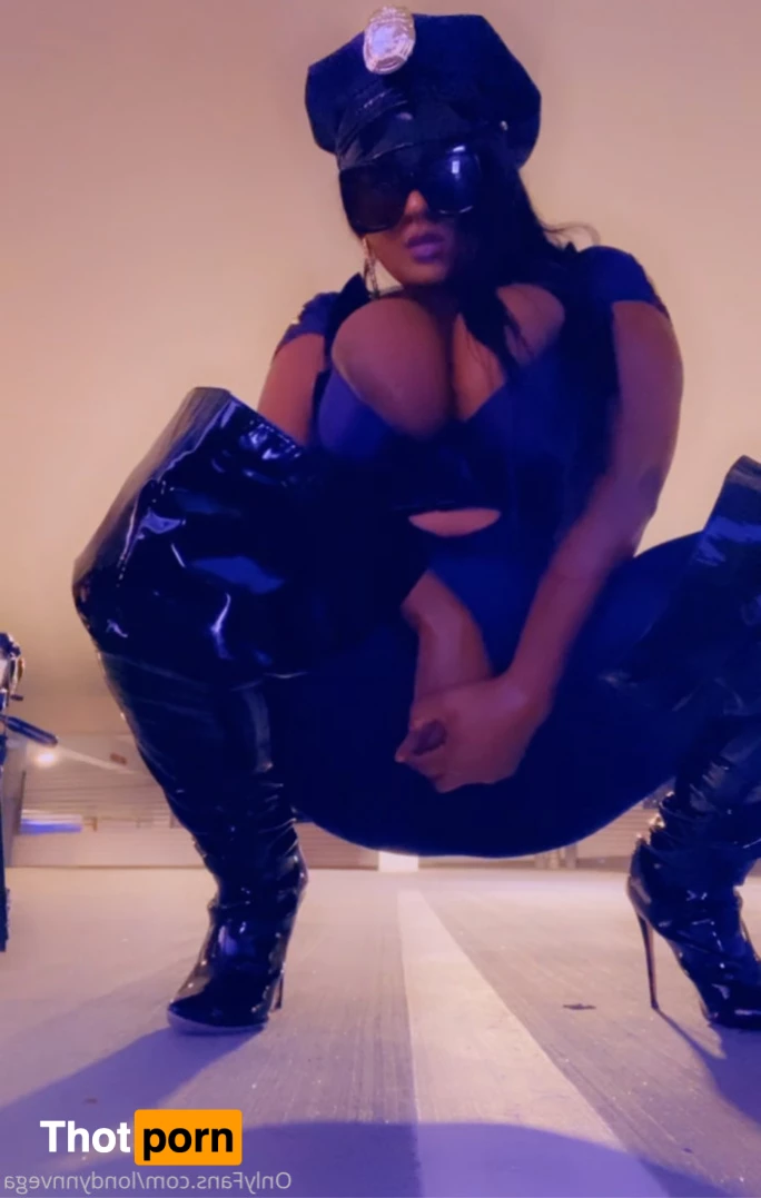 Londynn Vega 7587541