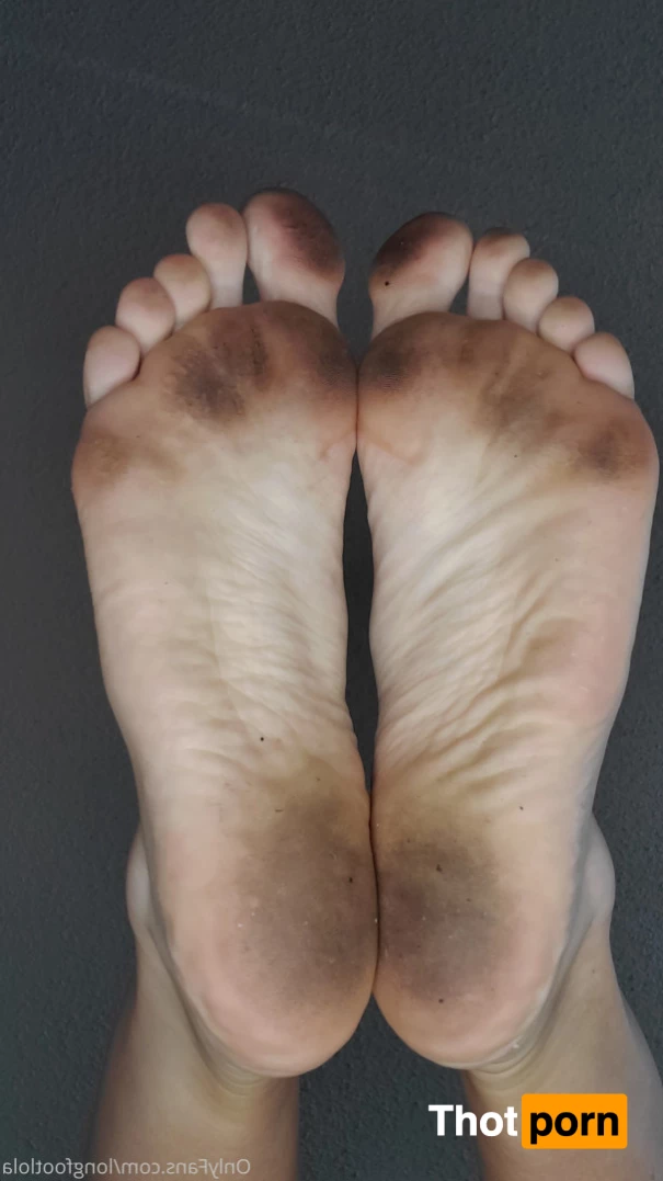 Lola Longfoot 7451744