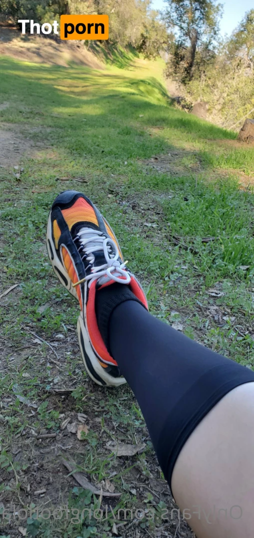 Lola Longfoot 7451929