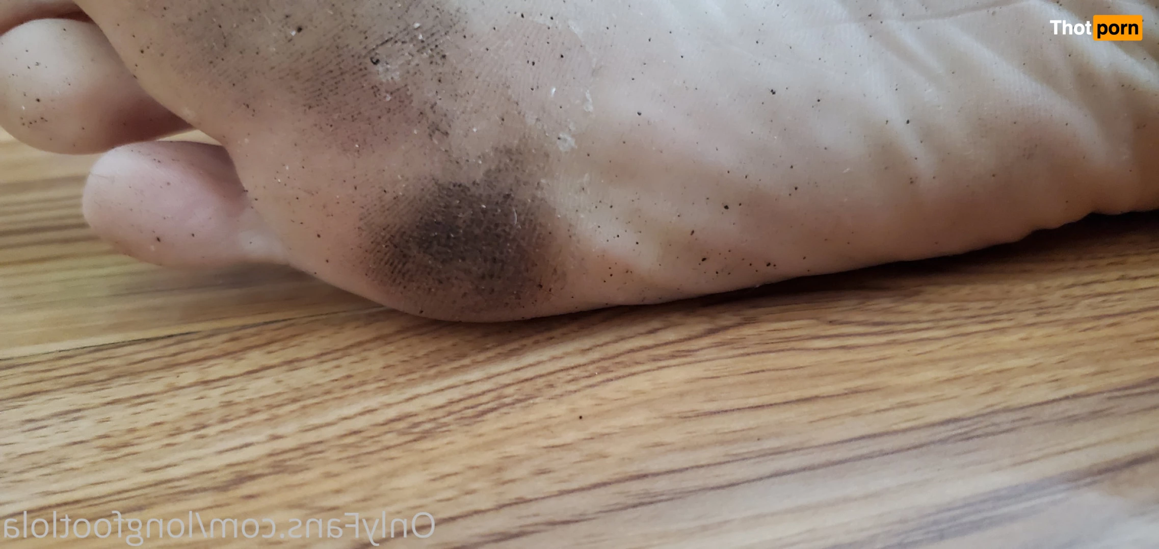 Lola Longfoot 7452152