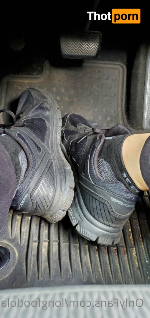 Lola Longfoot 7452184