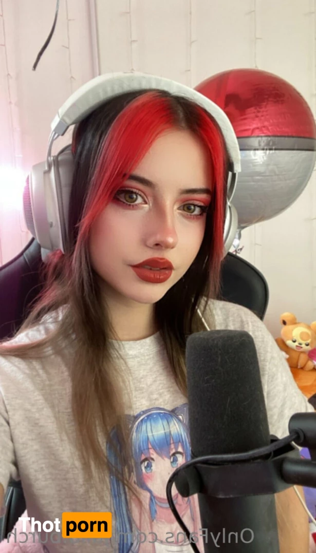 Julia Burch 10360850