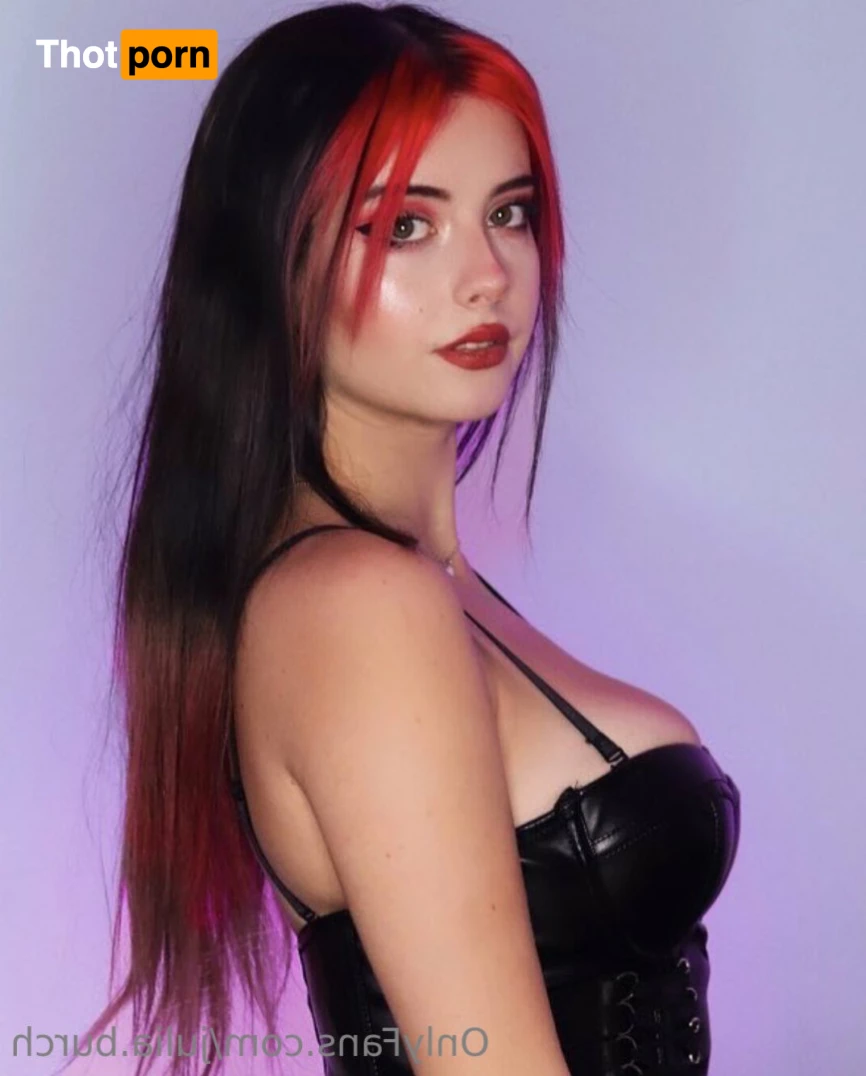 Julia Burch 10360882