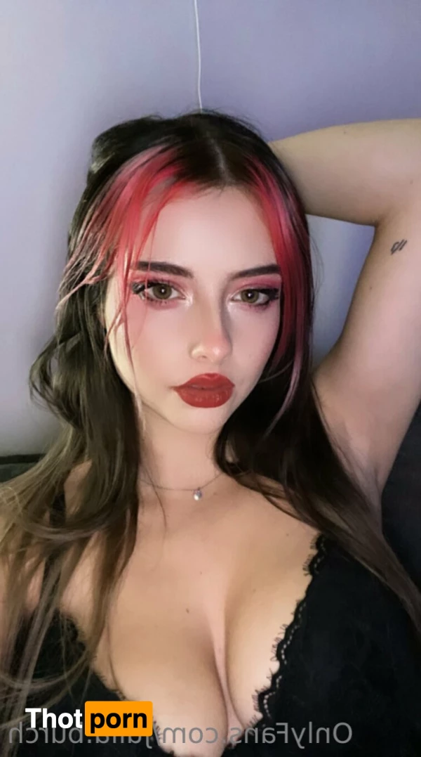 Julia Burch 10360892