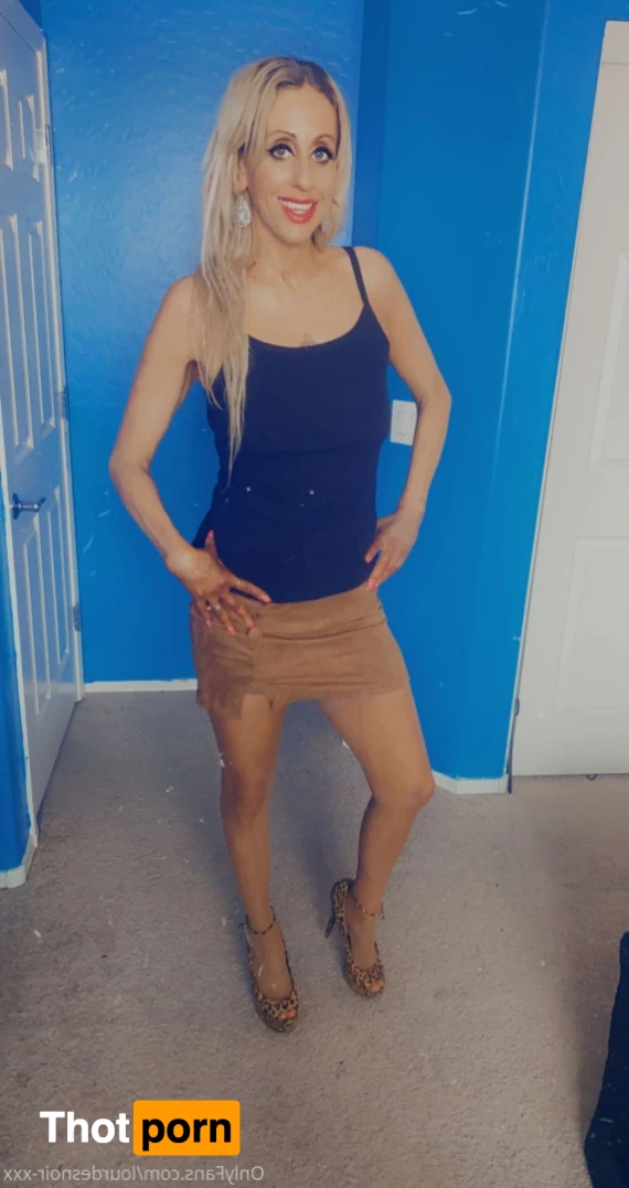 Lourdes Noir 6936939