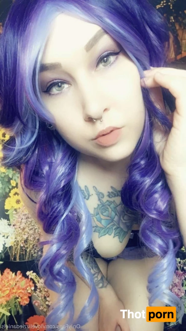 Love Lizzie Daniels 7325678