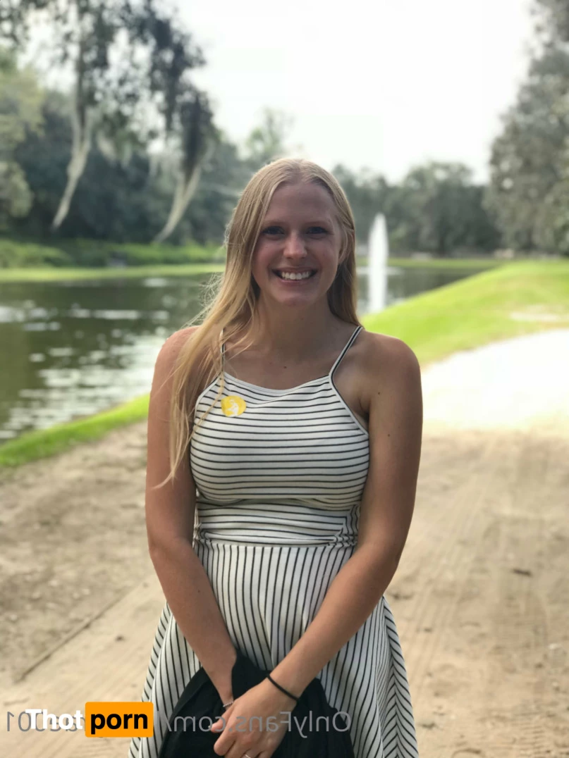 lovelyrae001 7344052