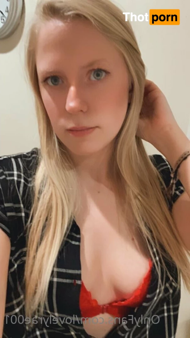 lovelyrae001 7344136