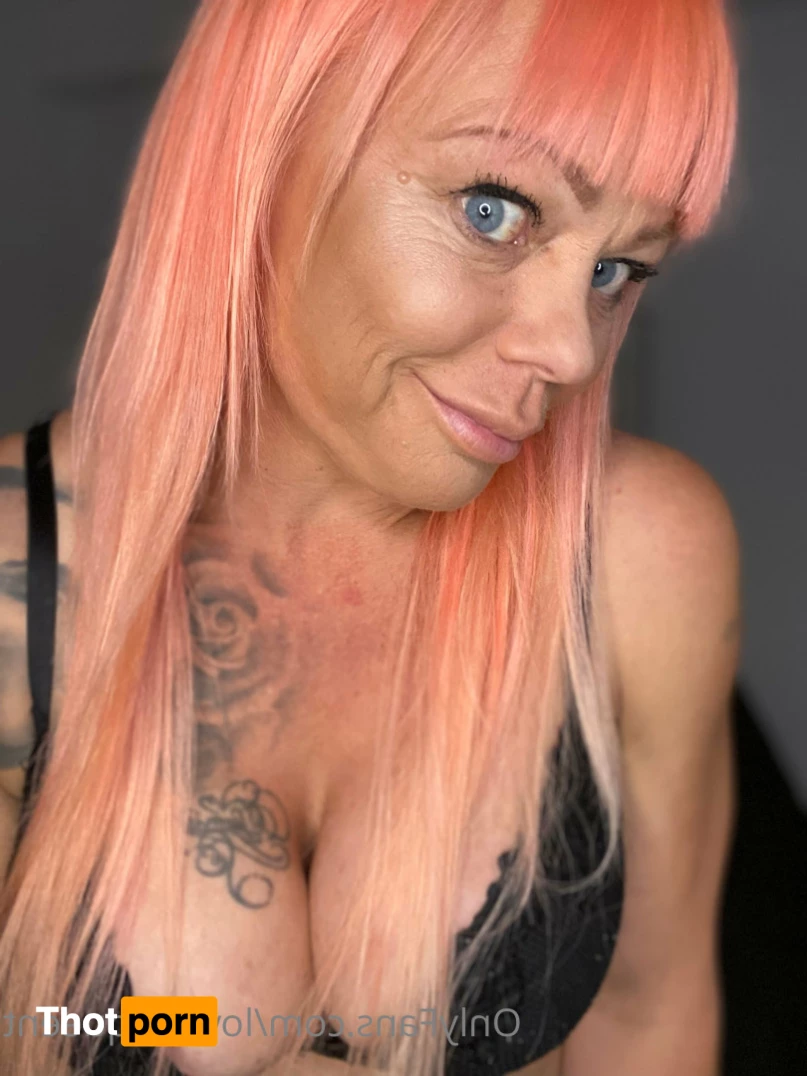 Loving Queen 7251697