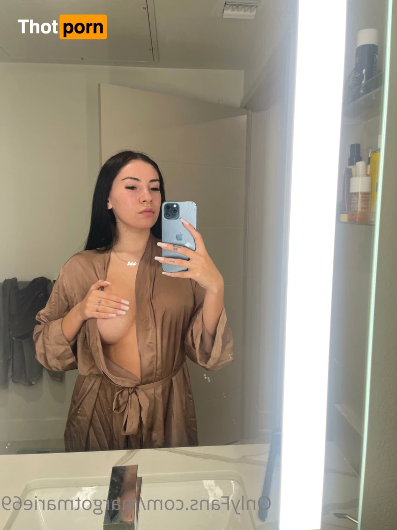 spicy latina 😘 6921312