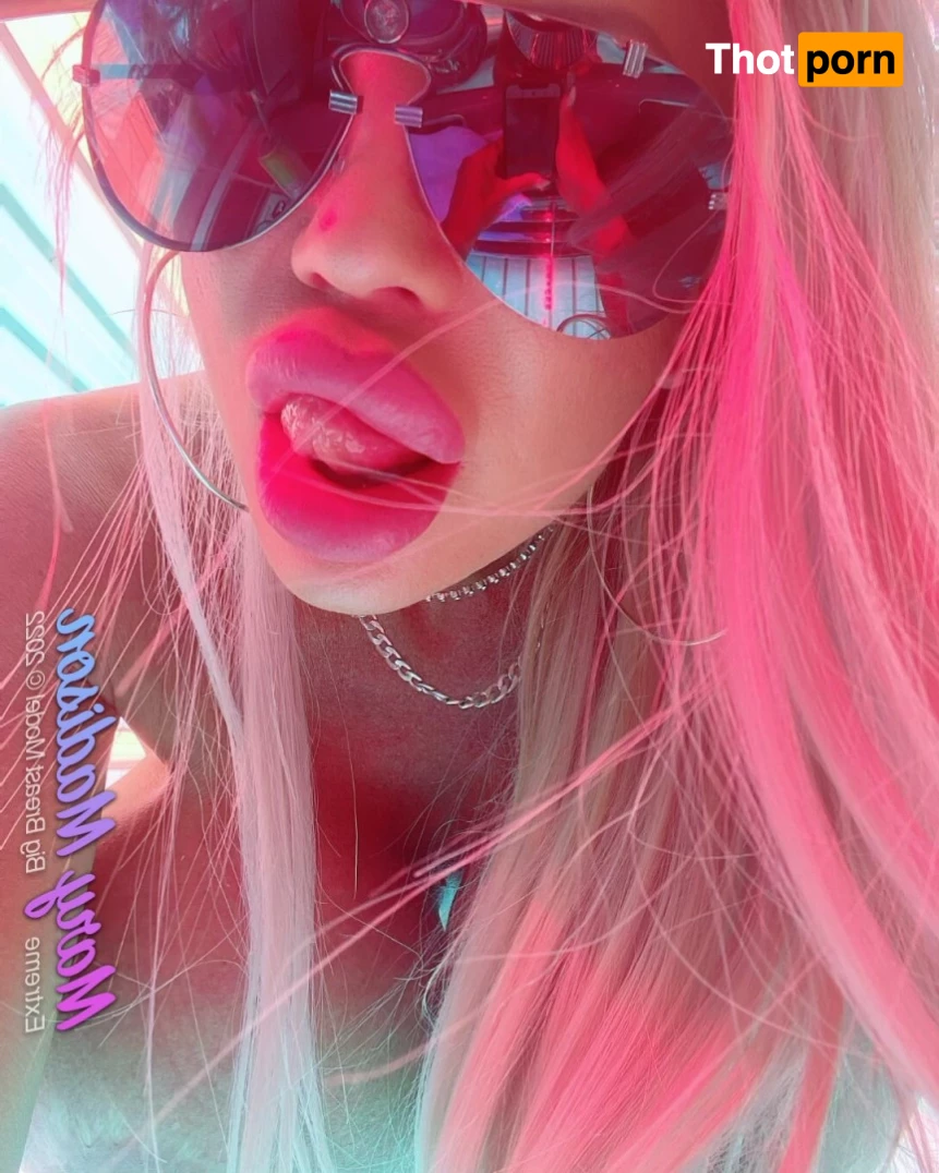 Mary Madison 7314428