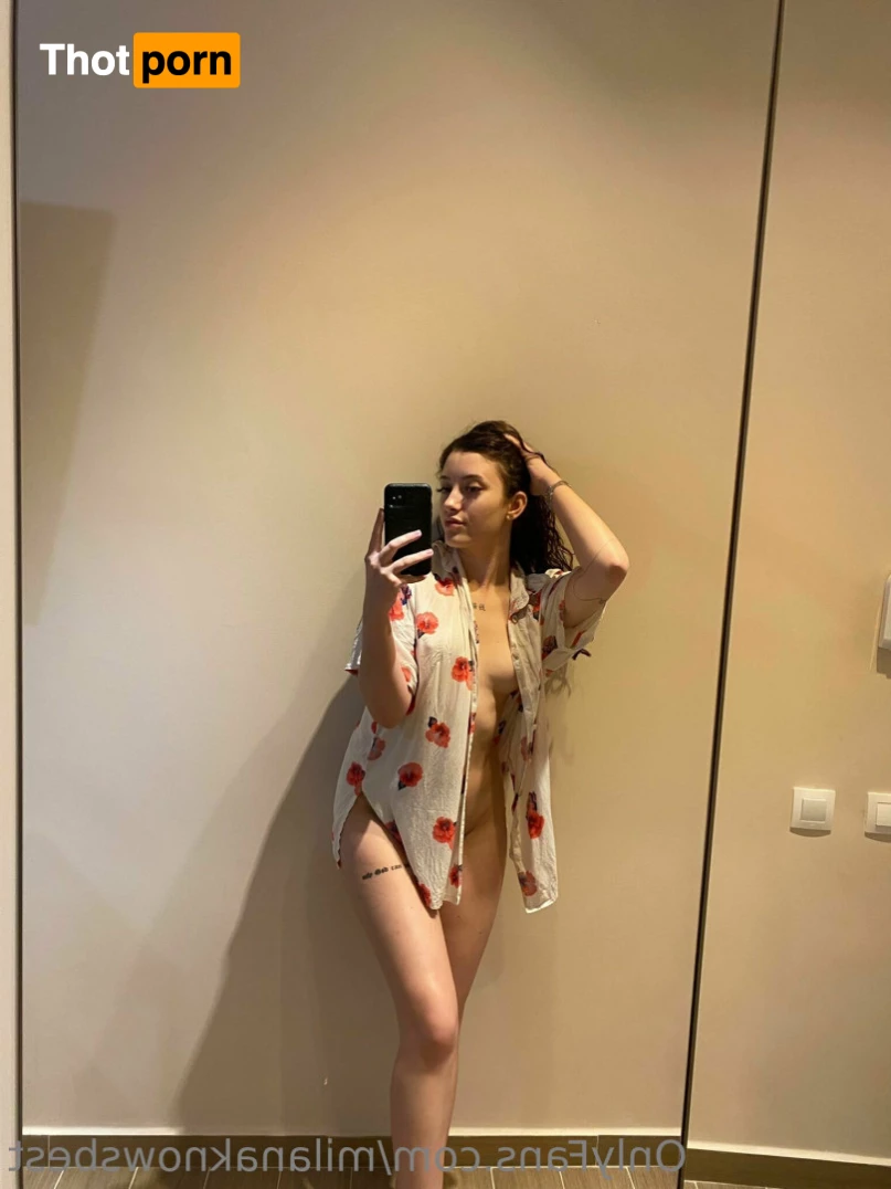 Milana Knows 7074109