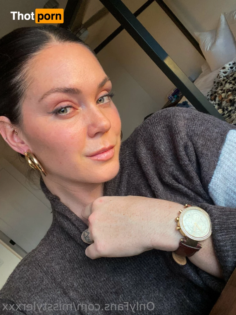 Alison Tyler 10474848