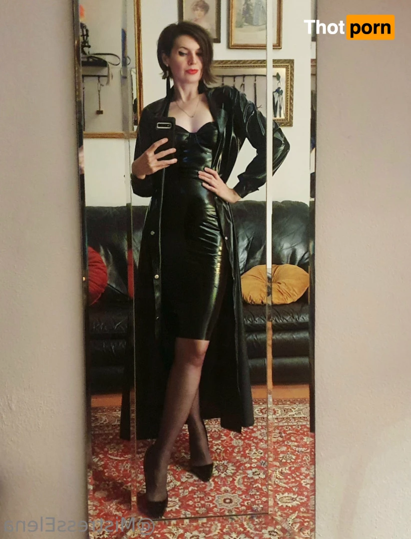 Dominatrix Femdom Mistress Elena 10461744