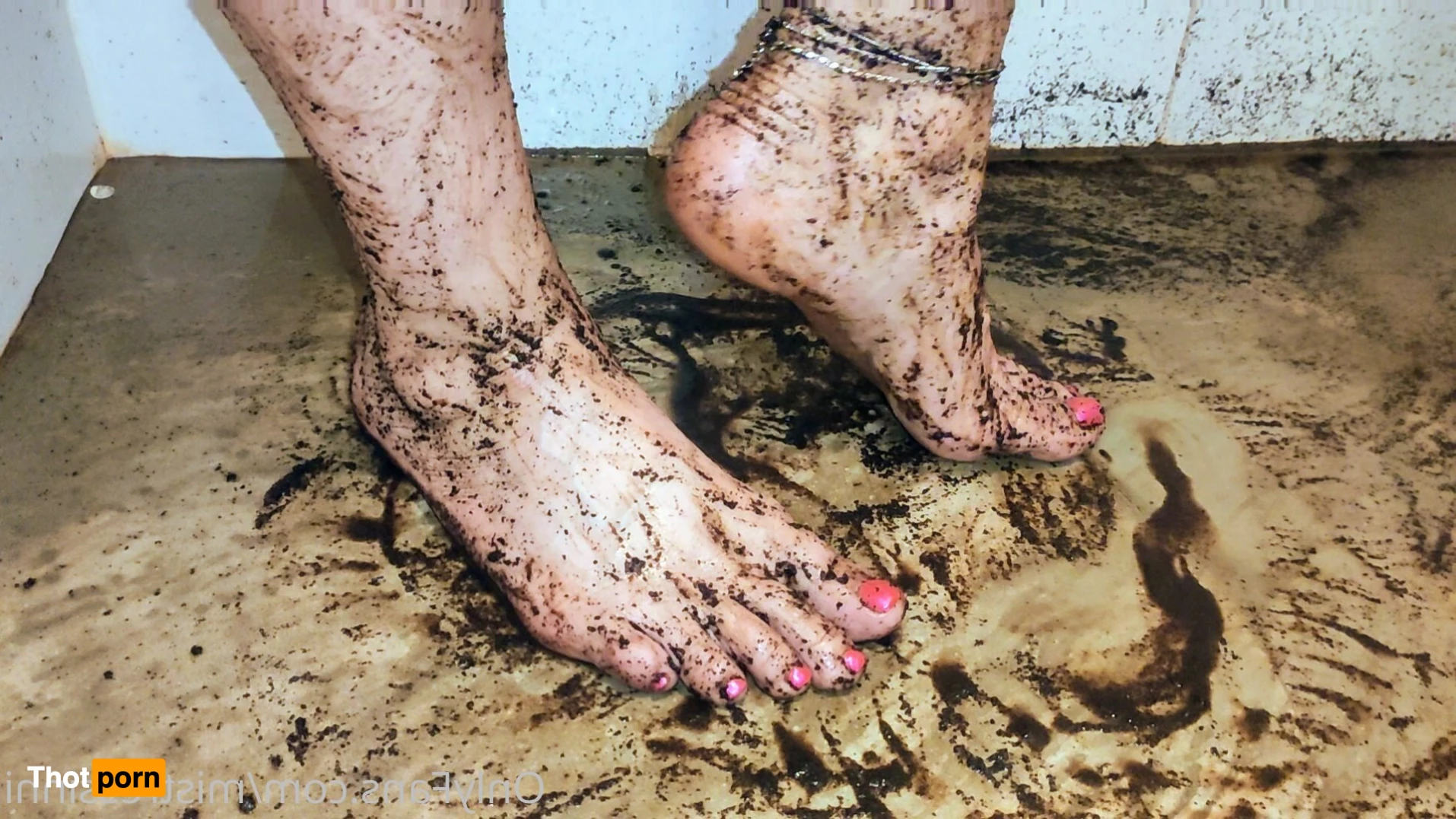 Mistress Inni`s Foot Place 7259304