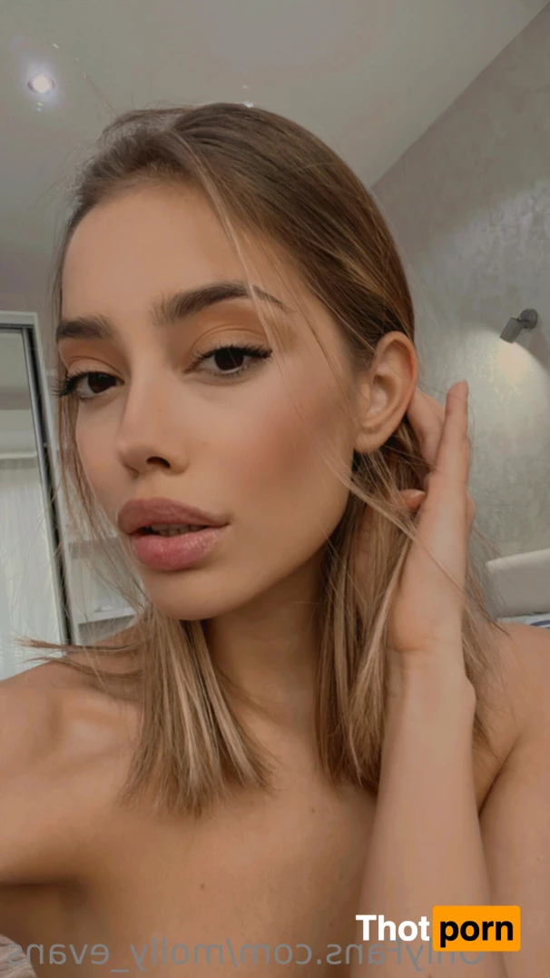 Molly Evans 10477836