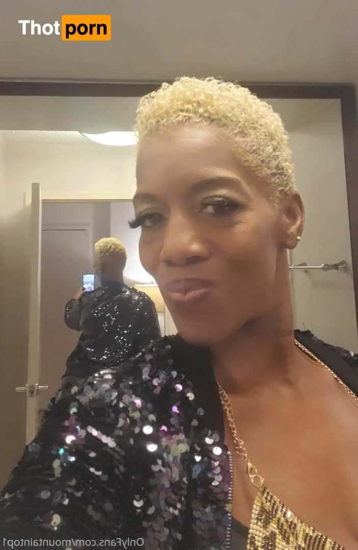 86inchesofbooty 7462820