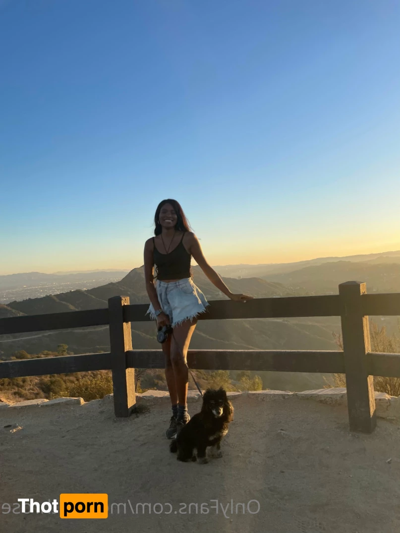 Move With Rose 7196501