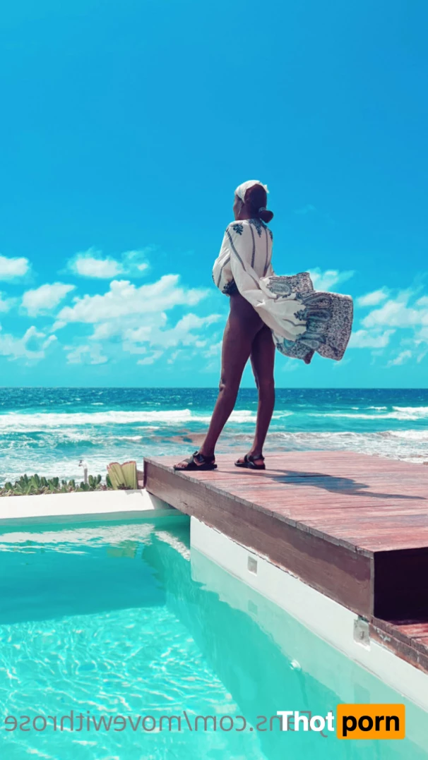 Move With Rose 7196510