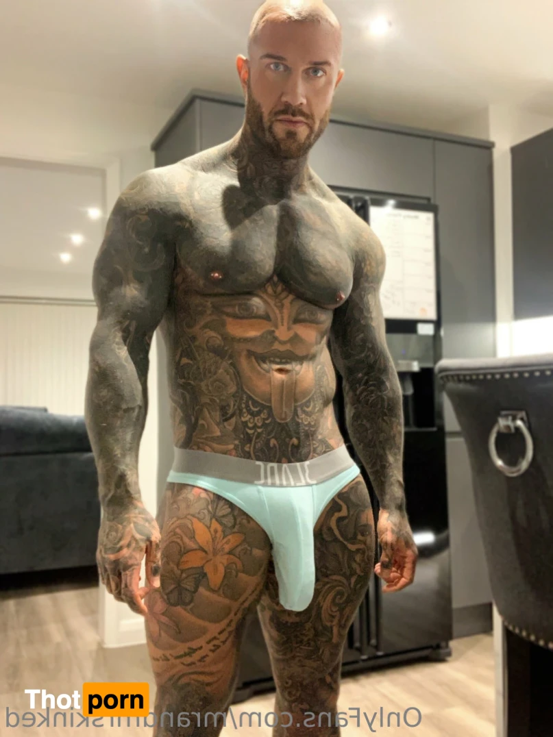 Mr &amp; Mrs Kinked 12777968