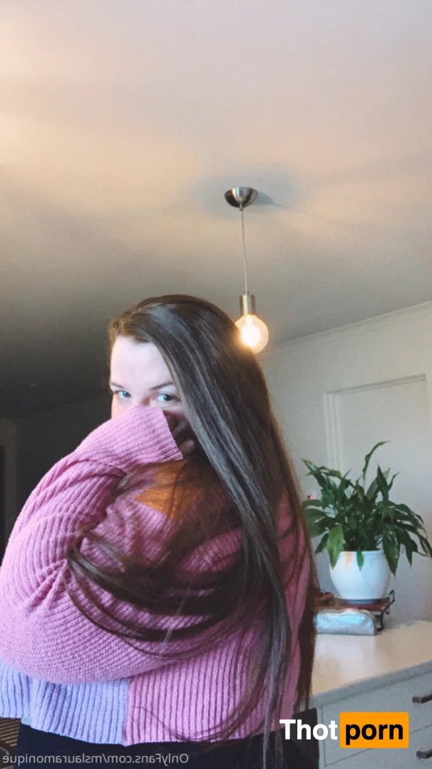 mslauramonique 6854908