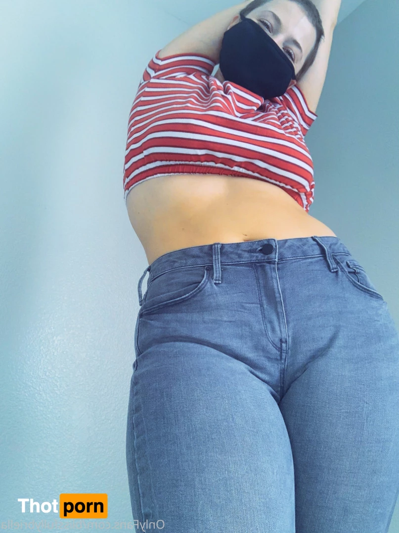 🟢 CORALEE ⋯ FREE 6854521