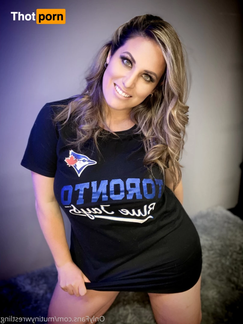 Mutiny   🇨🇦 🍑 7424027