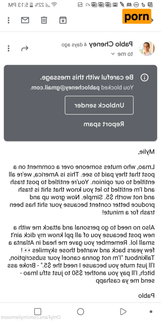 Mylie Moore 📷 15299408