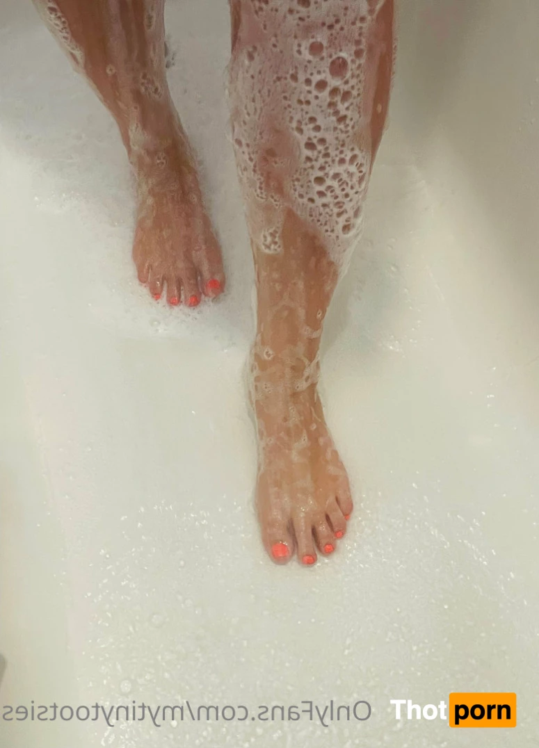 My Tiny Tootsies 7399323
