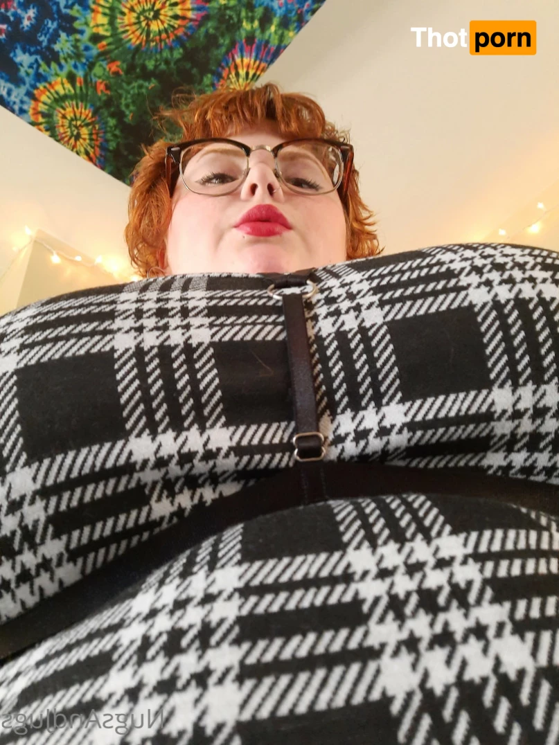 Nugs and Jugs 7359290