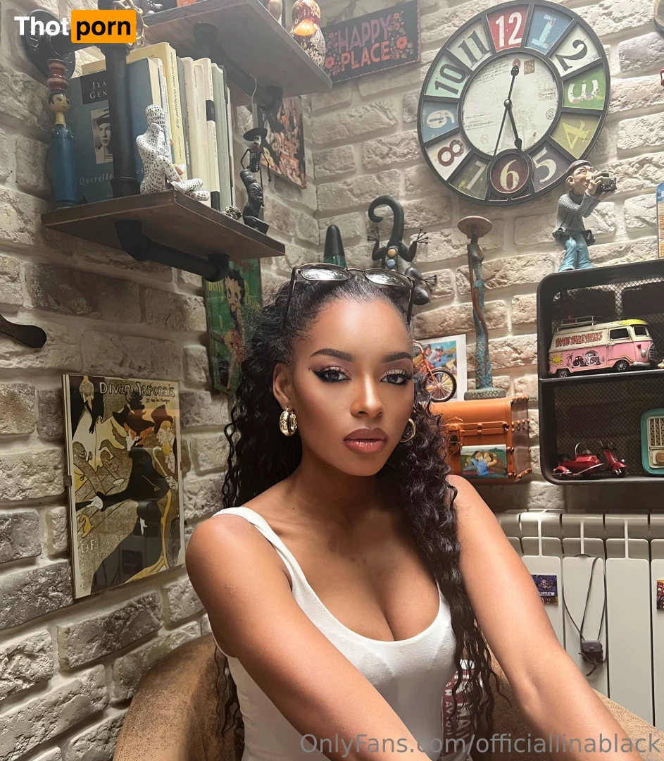 Lina Colombiana 16571056