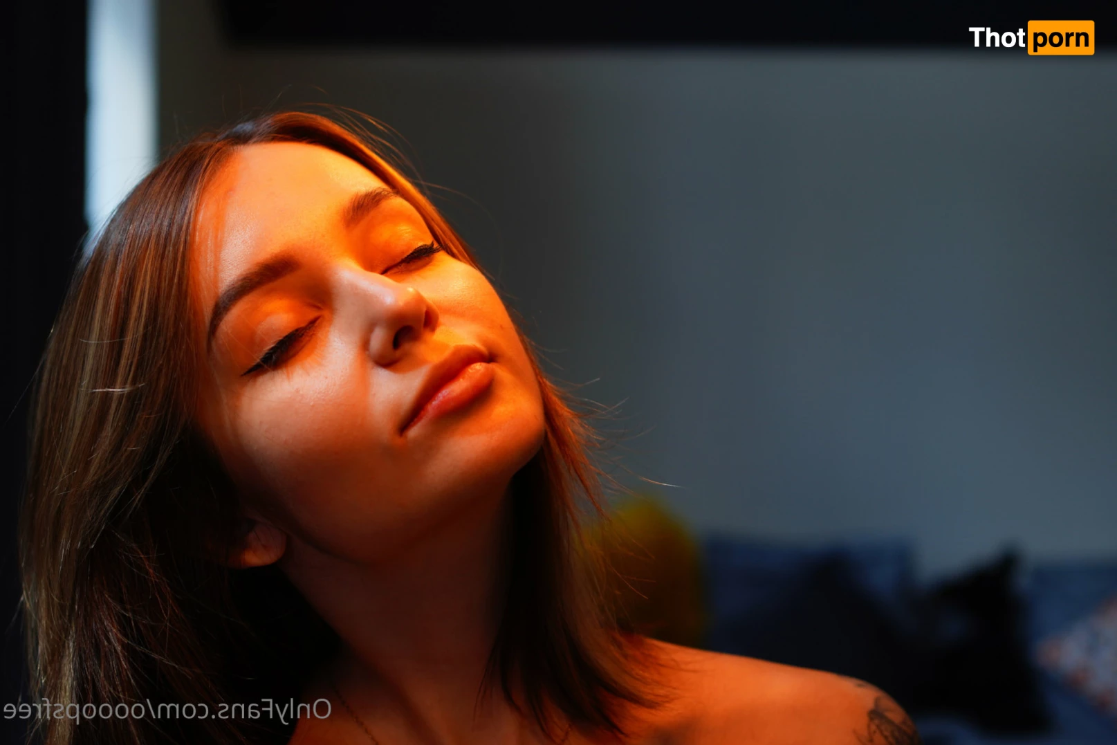 oooops__free 10455077