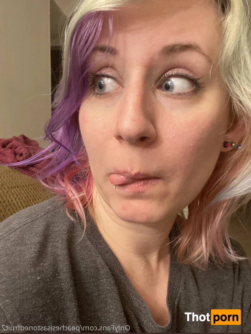 Peachesisastonedfruit2free 7358716