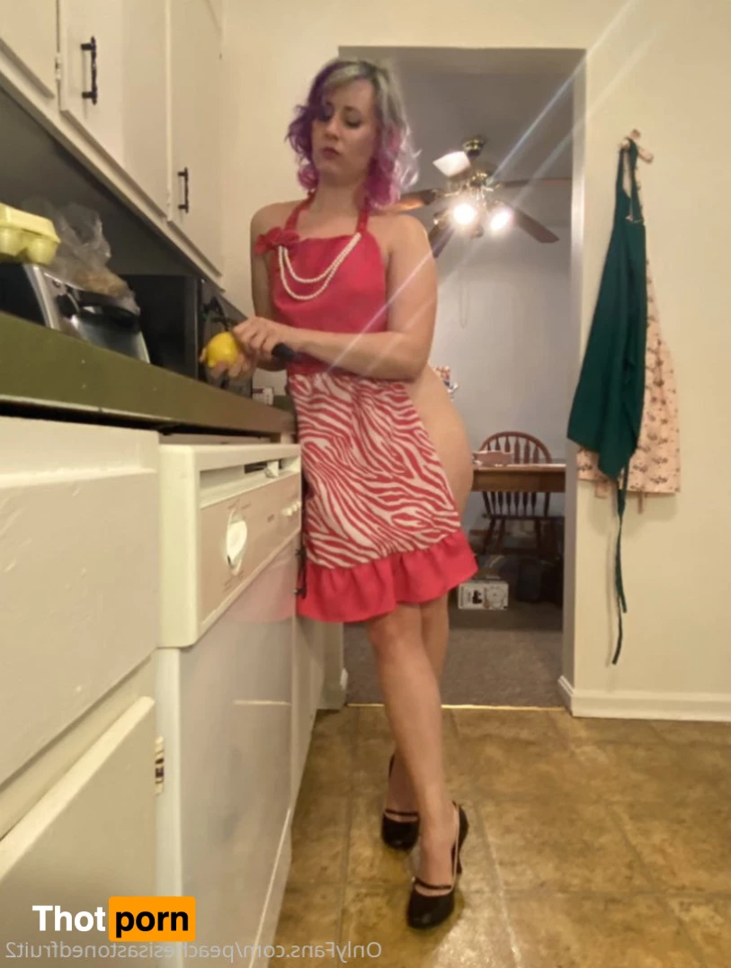 Peachesisastonedfruit2free 7359052