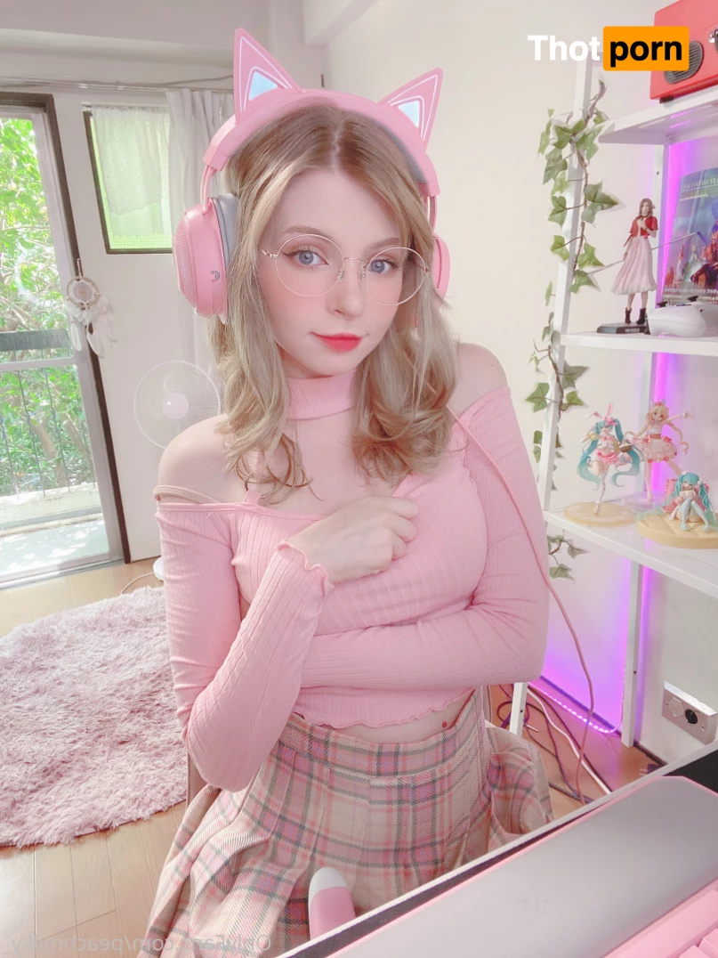 PeachMilky Cosplay 10454665