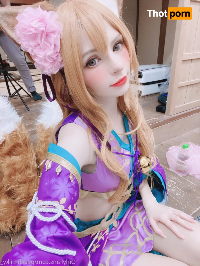 PeachMilky Cosplay 10454731