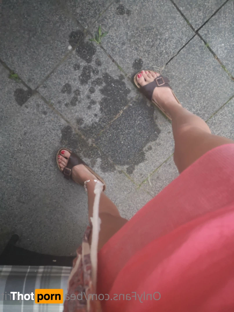 Polyamorefeet 7194745