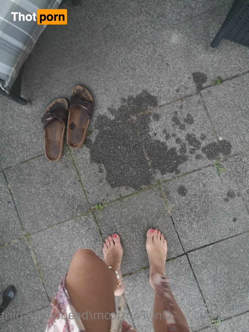 Polyamorefeet 7194872