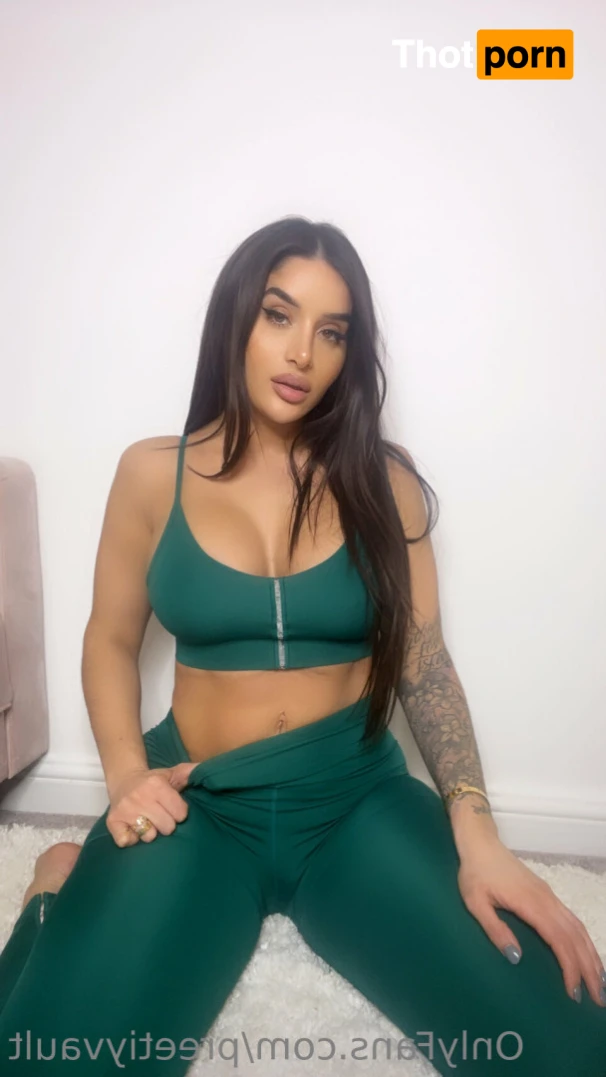 Preeti’s Vault 🖤 11422560