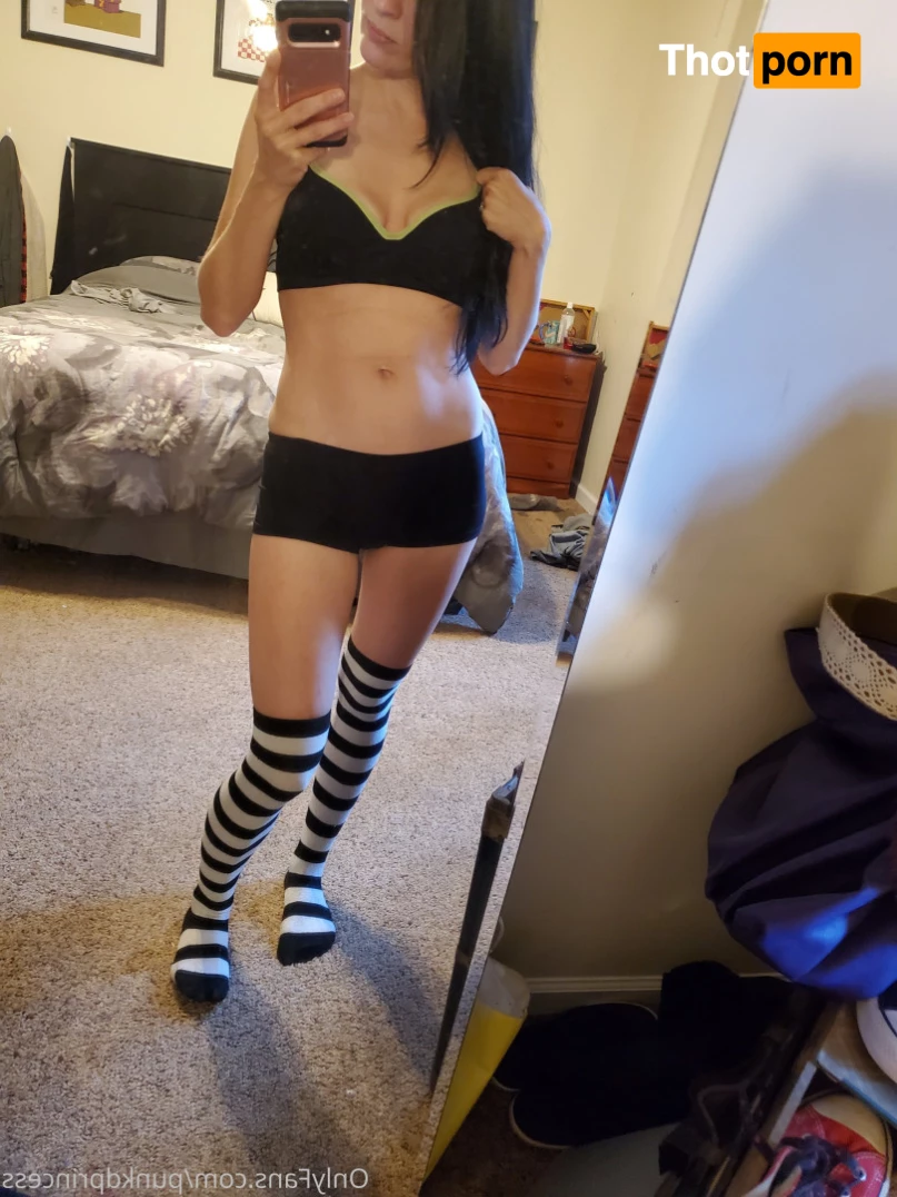 𝐏𝐮𝐧𝐤𝐝 𝐏𝐫𝐢𝐧𝐜𝐞𝐬𝐬 7186845