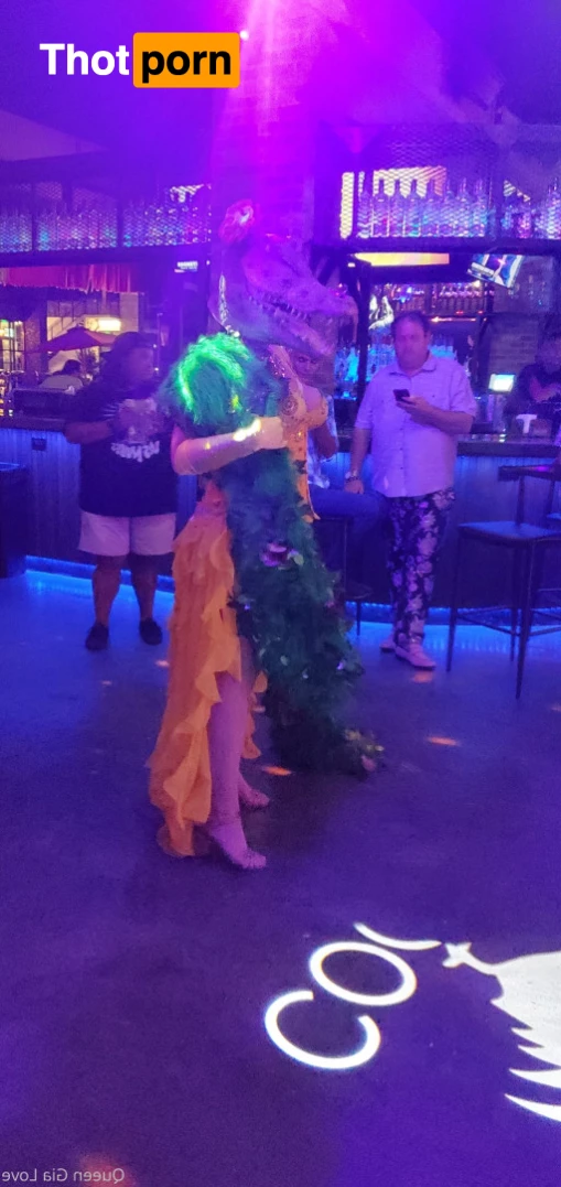 👑Queen Gia Love👑 6824753